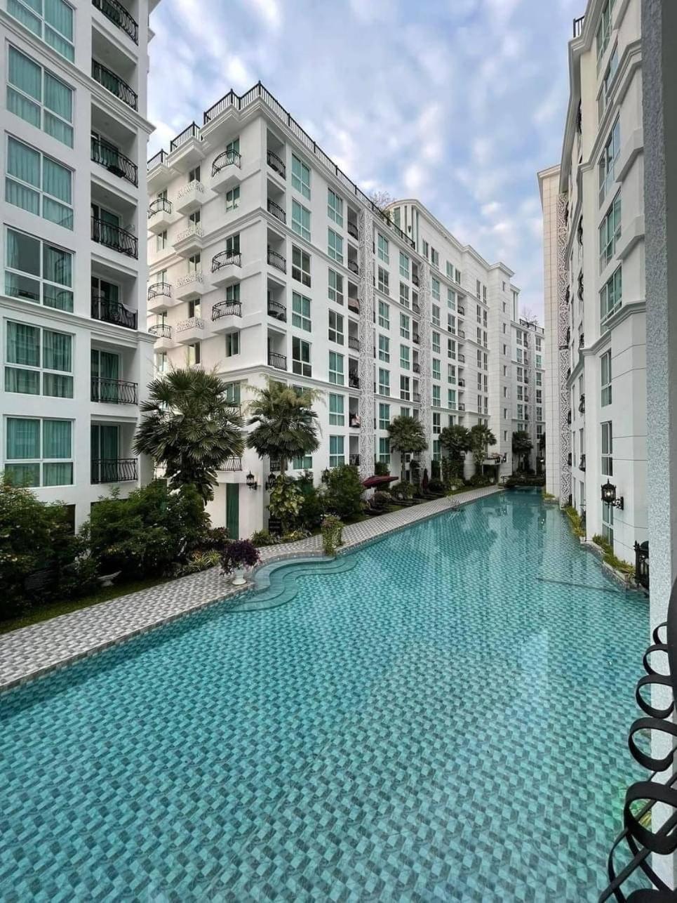 Apartment Olympus Garden Pattaya