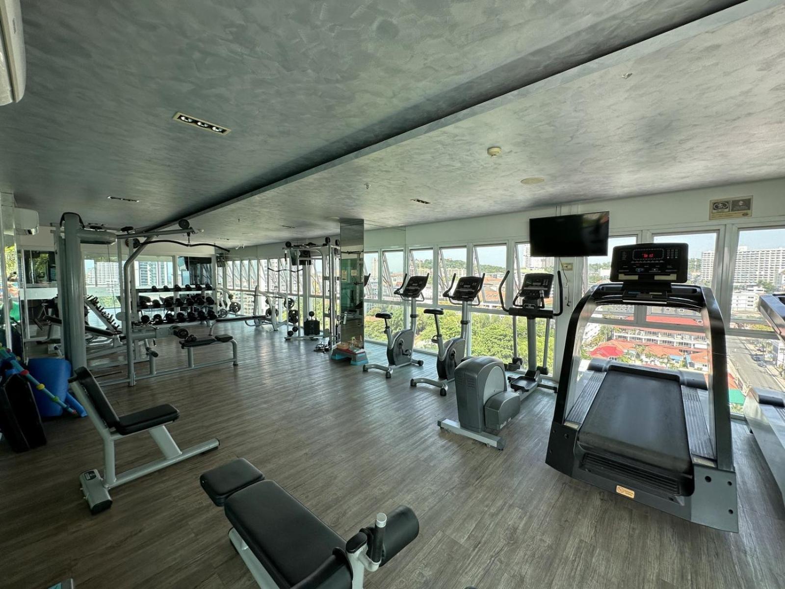 One Tower 1 Bed 16 By Thaiminatorpattaya Apartment *