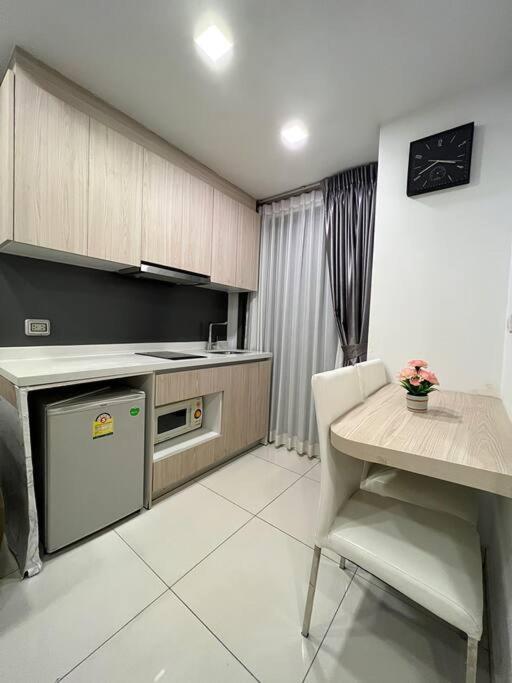 芭提雅市区阿卡迪亚泳池民宿arcadia Near Walking Street Apartment *