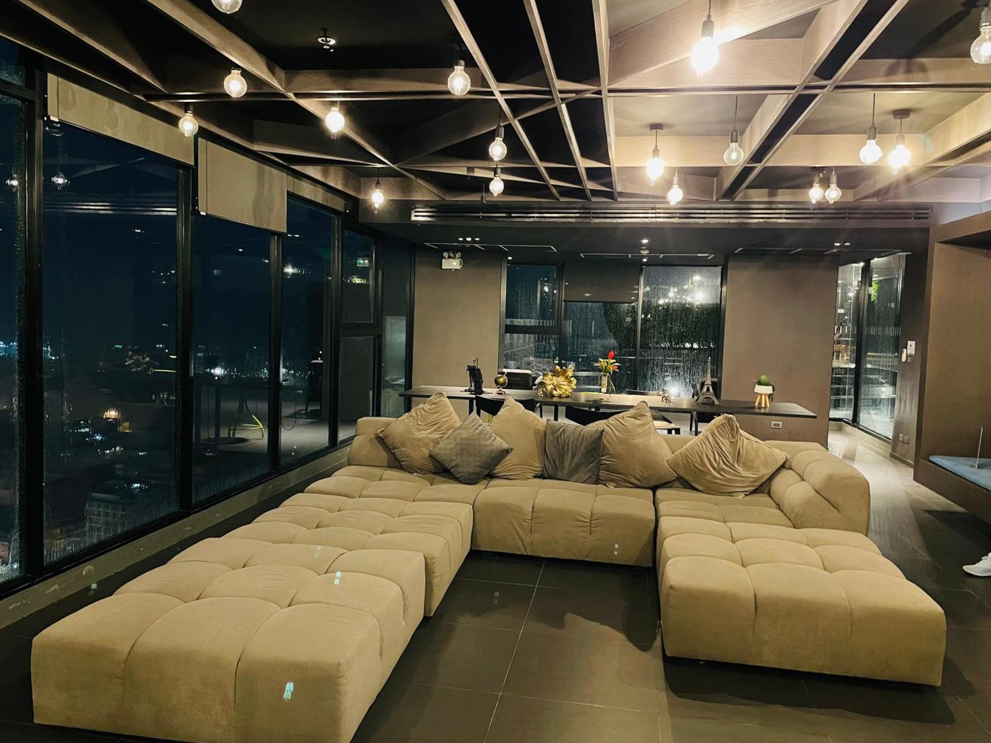 อพาร์ทเม้น The Base 475 By Numam Pattaya