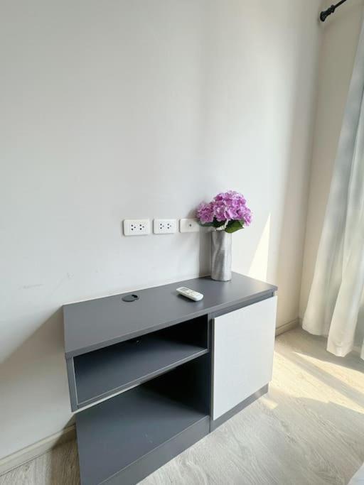 The Base B Apartment *