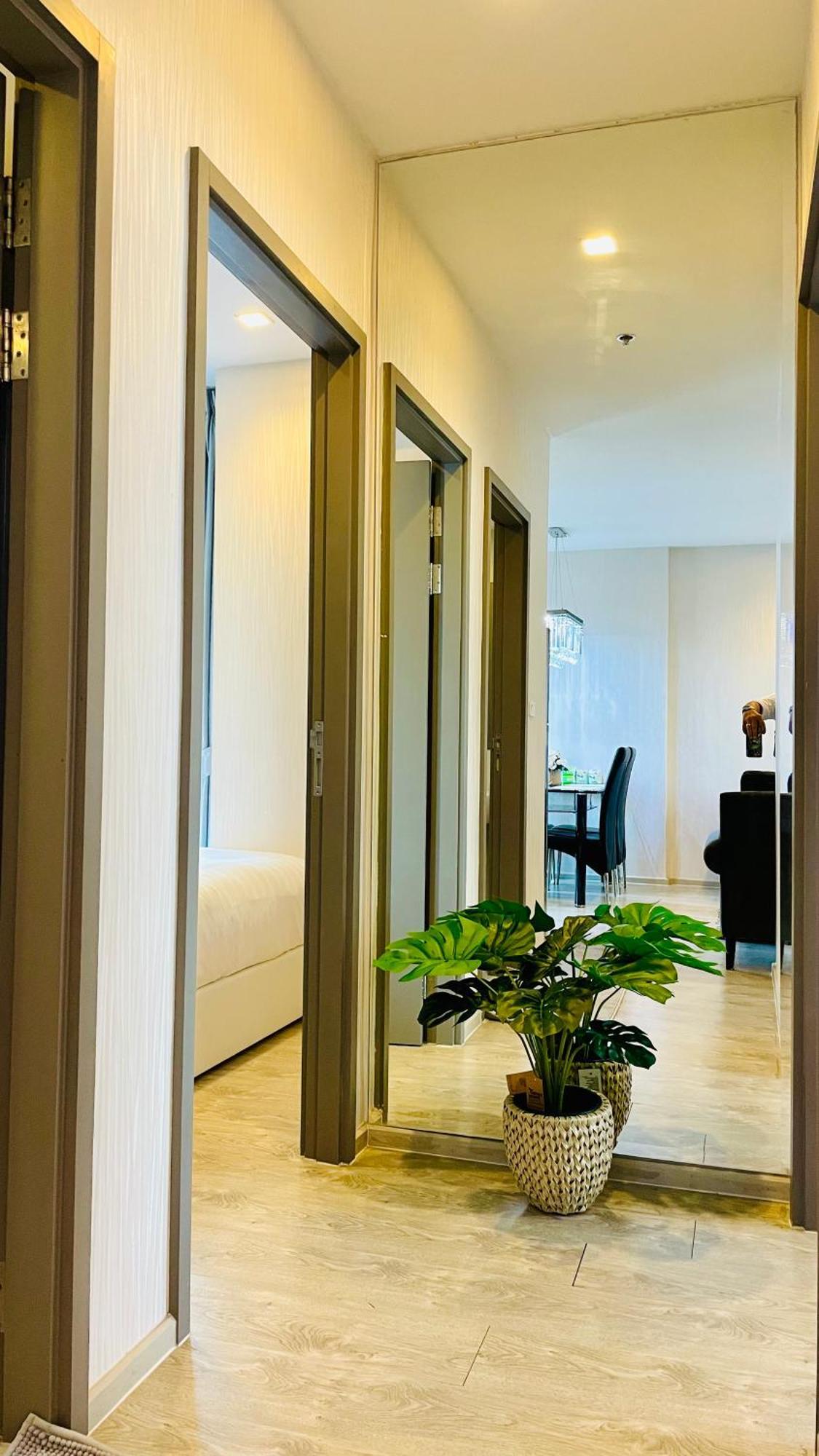 Apartment The Base 2 Bed 2 Bath By Pupu