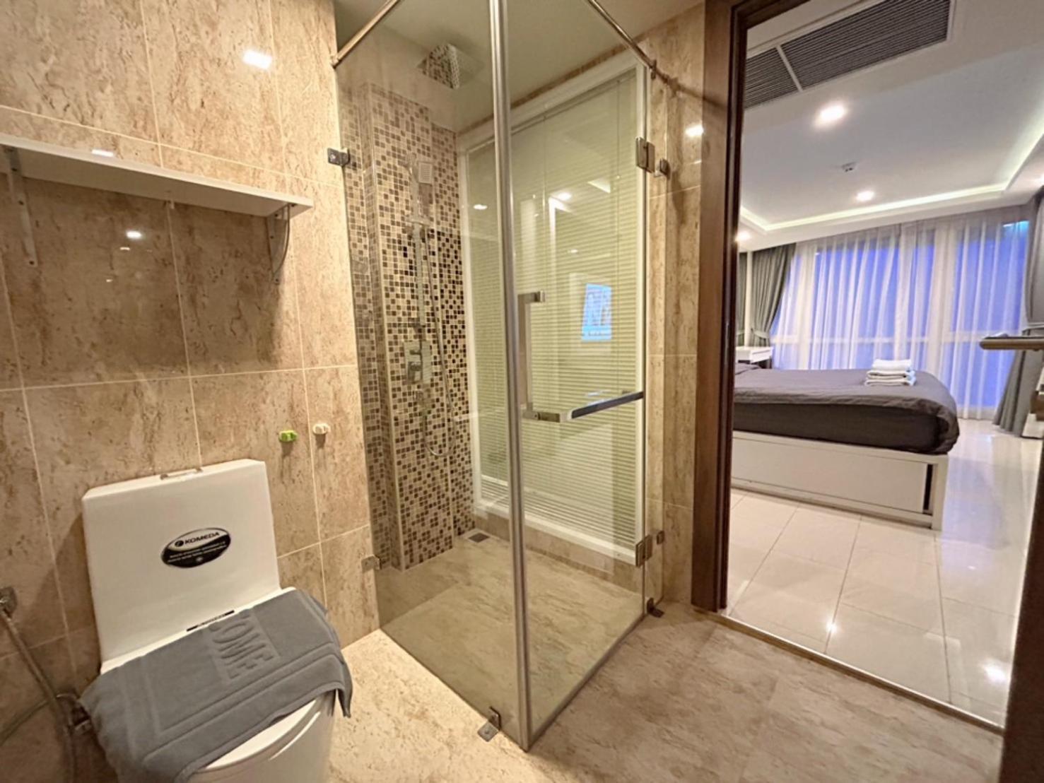 Grand Avenue Pattaya