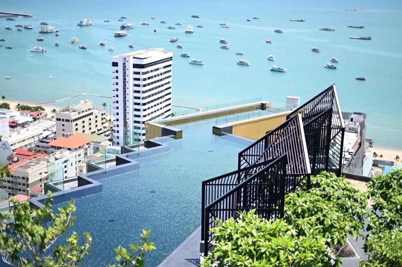 Edge 19th Floor Apartment *