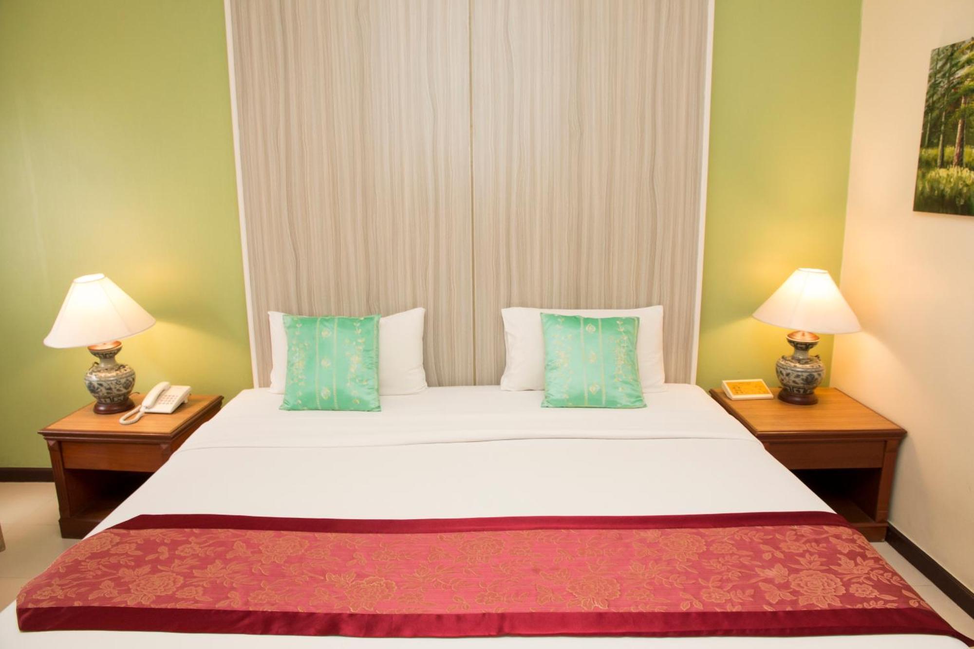 Hotel S Formally Sabai 3*