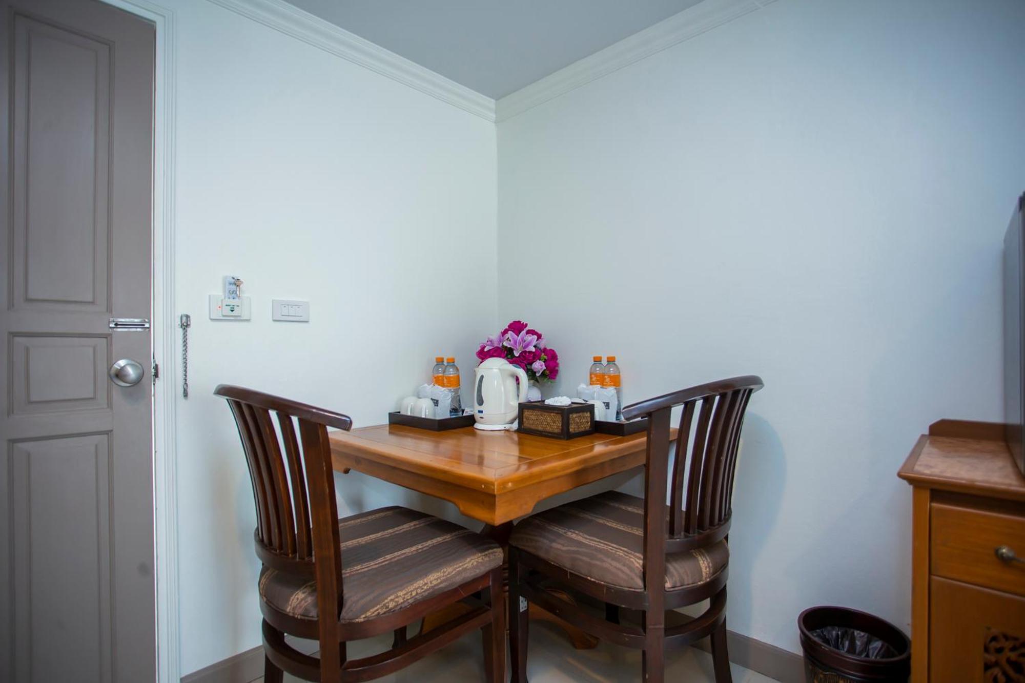 Hotel Sabai Sabana 4*