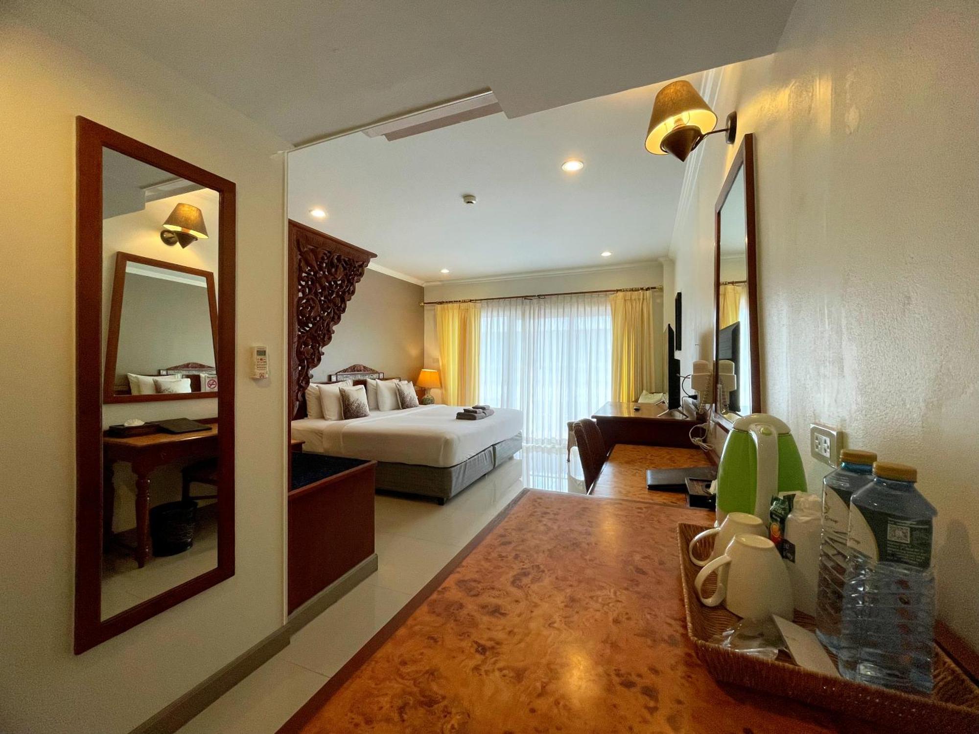Sabai Sabana Hotel 4*