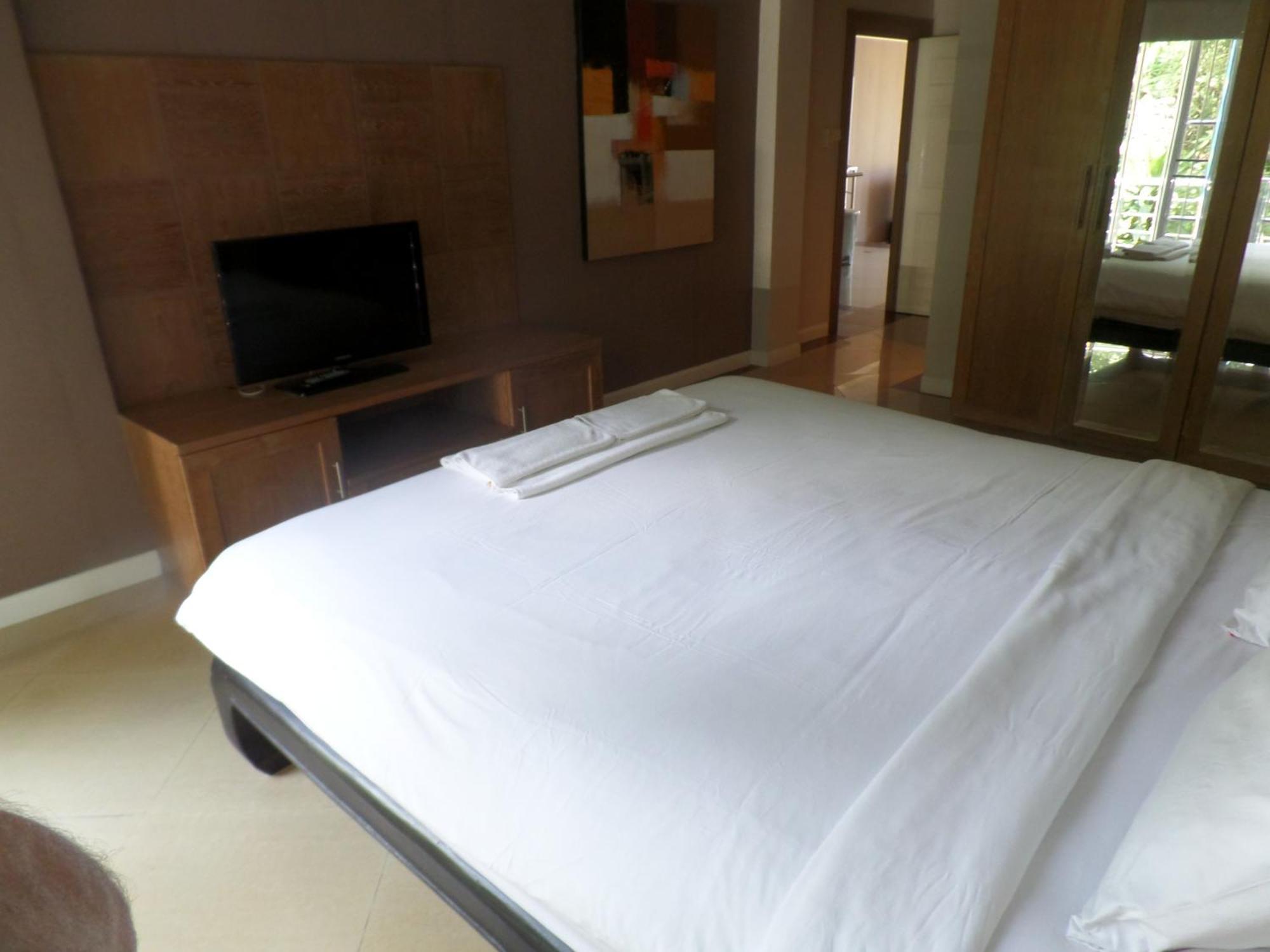 Westbury Aparthotel Pattaya