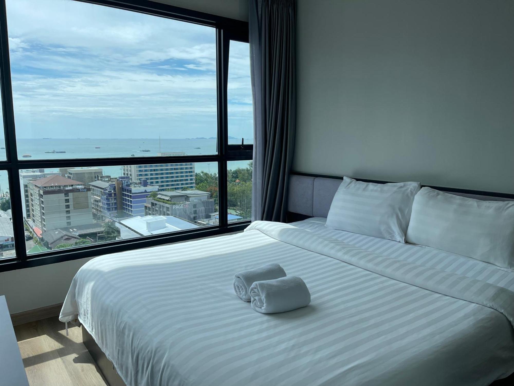 Apartment The Base Pattaya