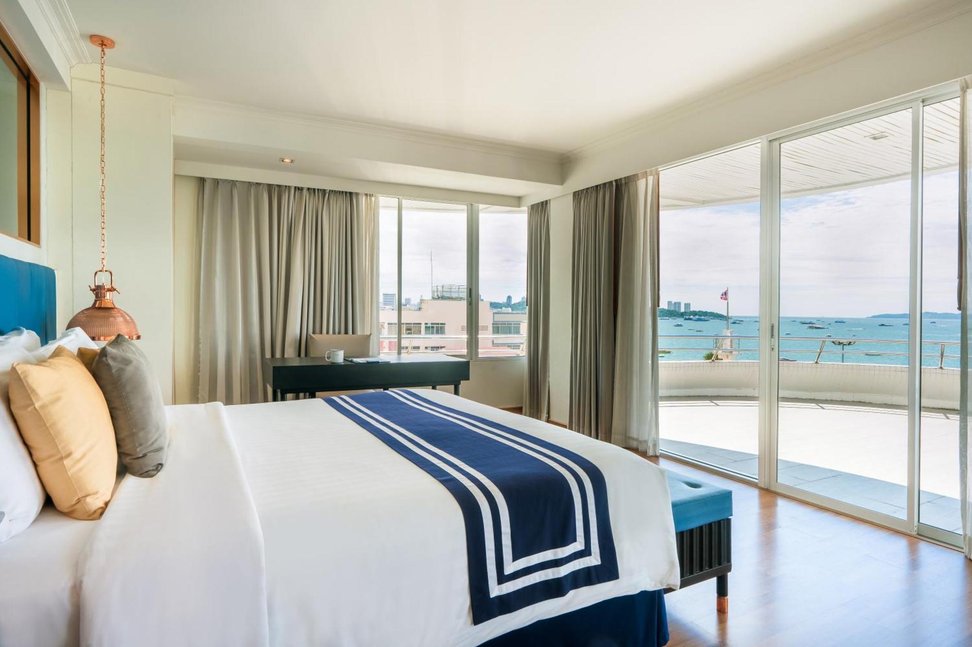 A-one The Royal Cruise - Sha Extra Hotel