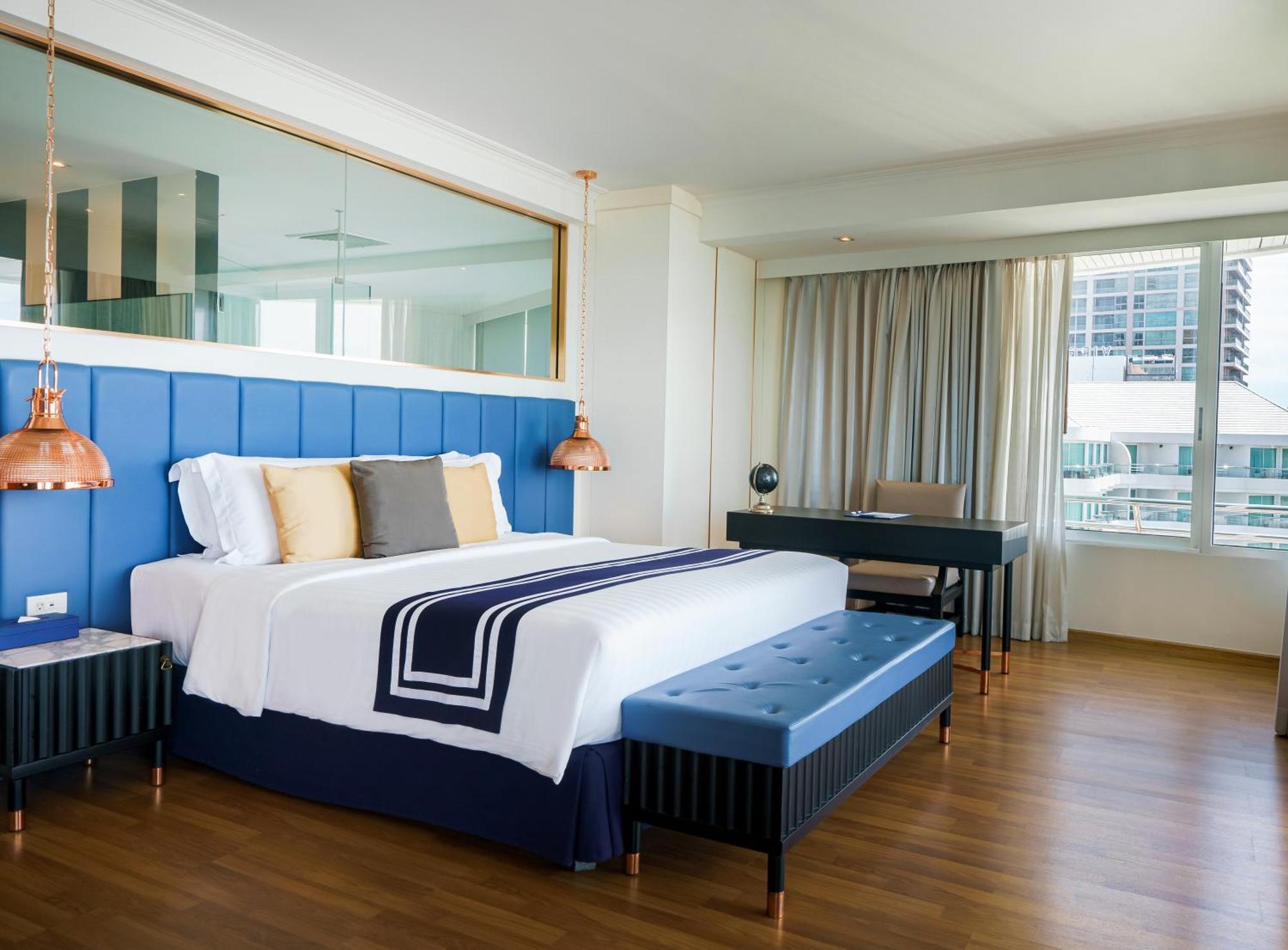 Hotel A-one The Royal Cruise - Sha Extra