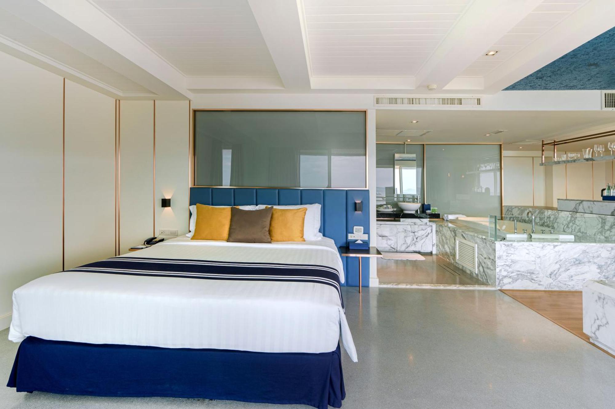 Hotel A-one The Royal Cruise - Sha Extra Pattaya