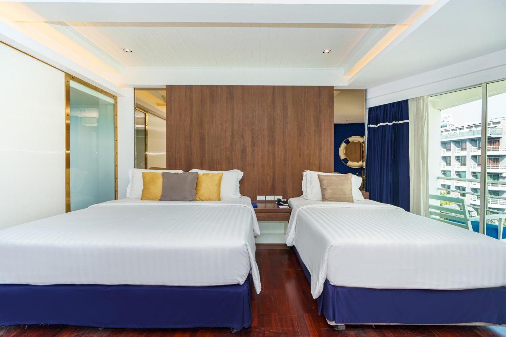 A-one The Royal Cruise - Sha Extra 4* Pattaya