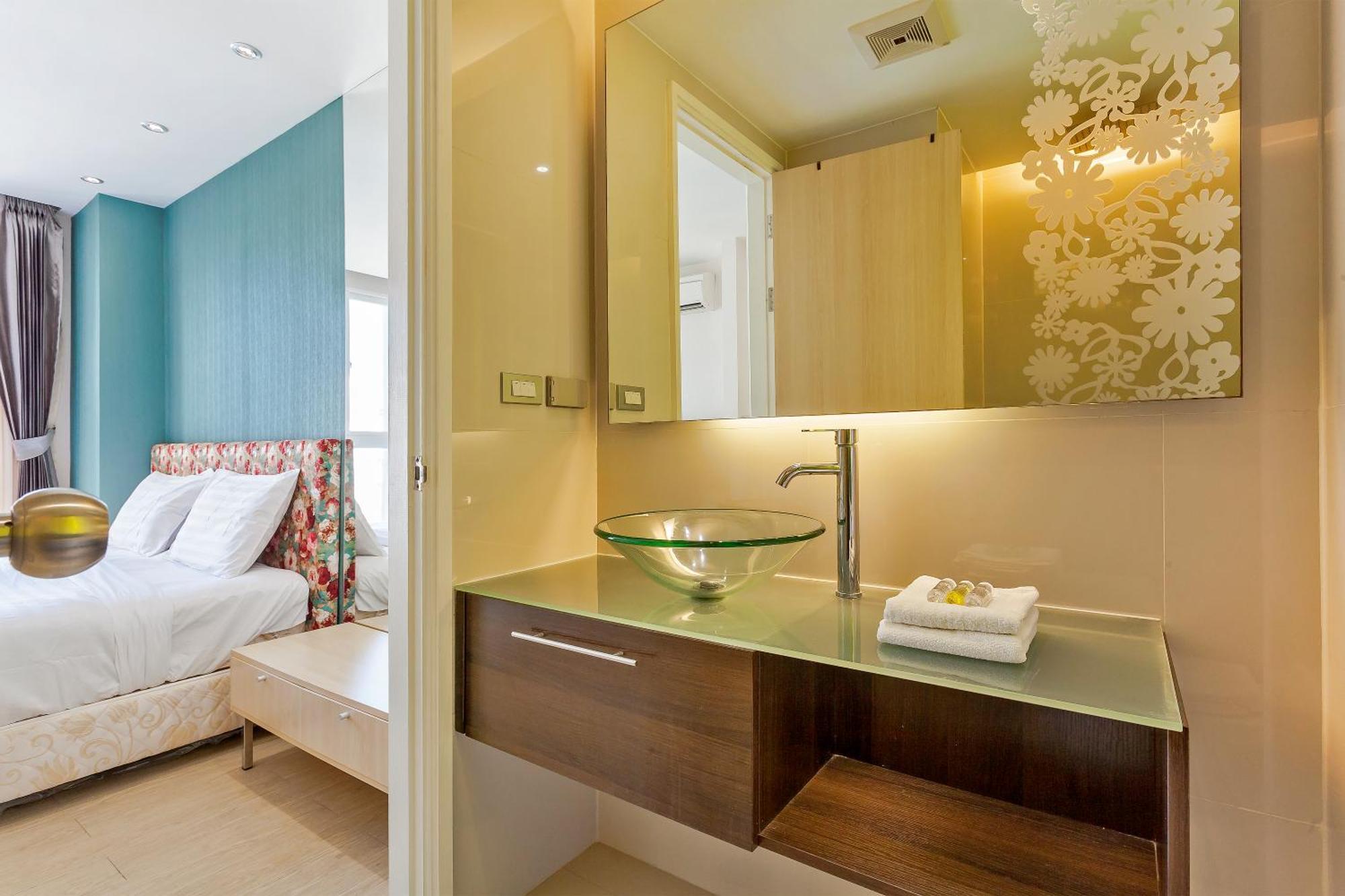 Apartment Grande Carribean - Seaview - Jomtien -free Taxi From The Airport
