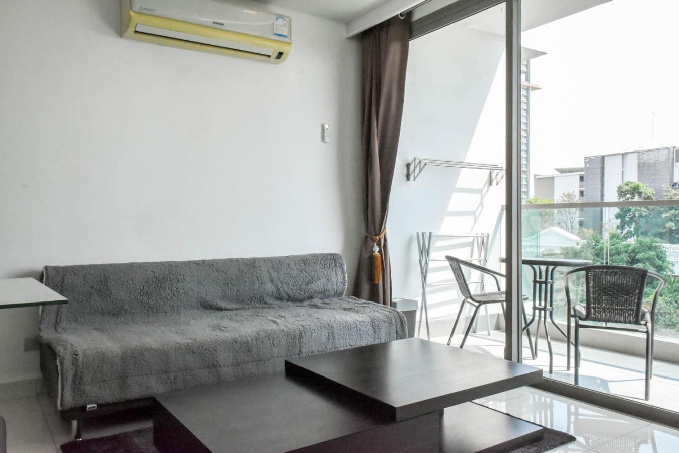 Apartment Wongamat Tower Condominium Pattaya