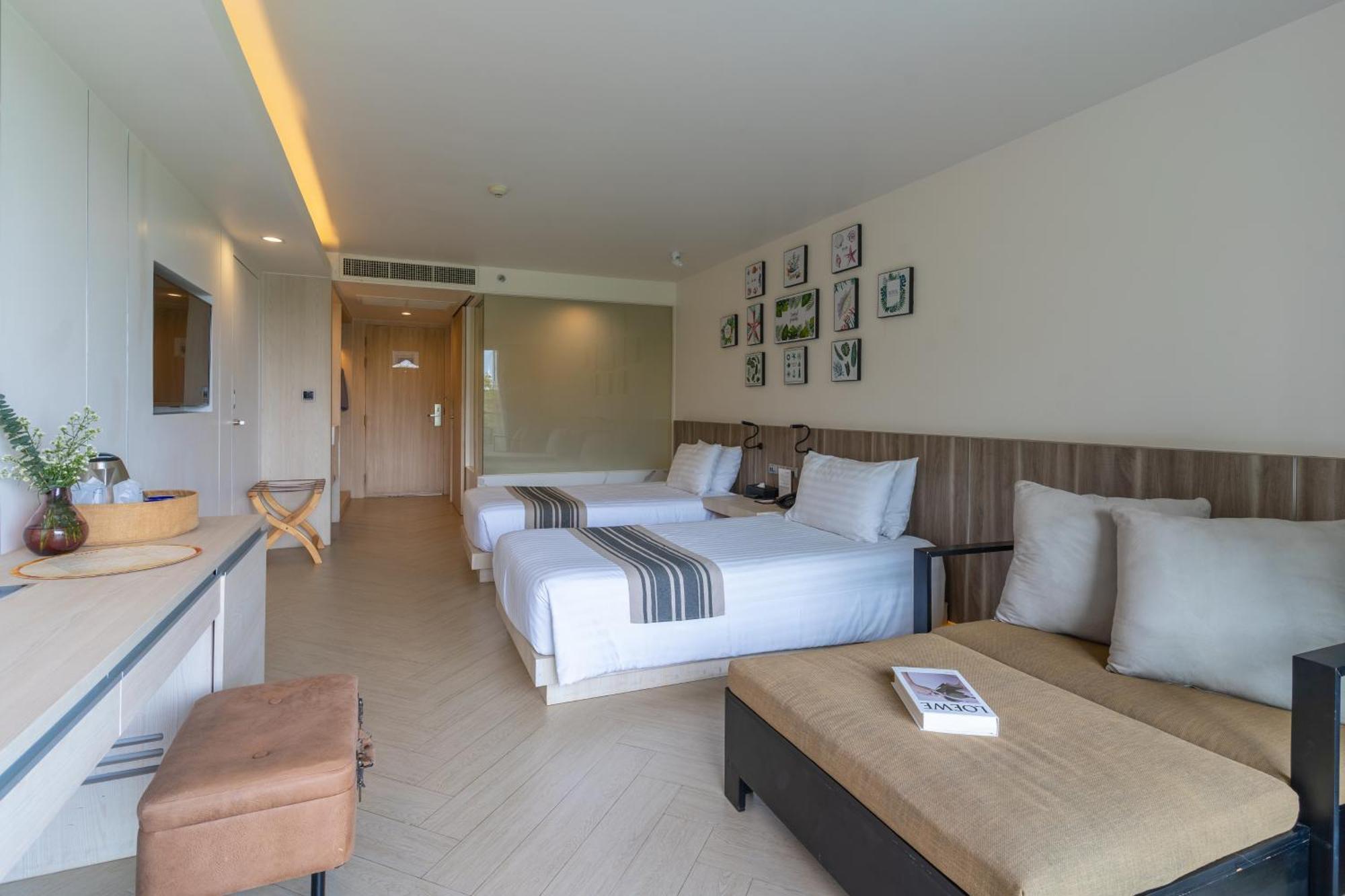 Hotel Golden Tulip Beachfront