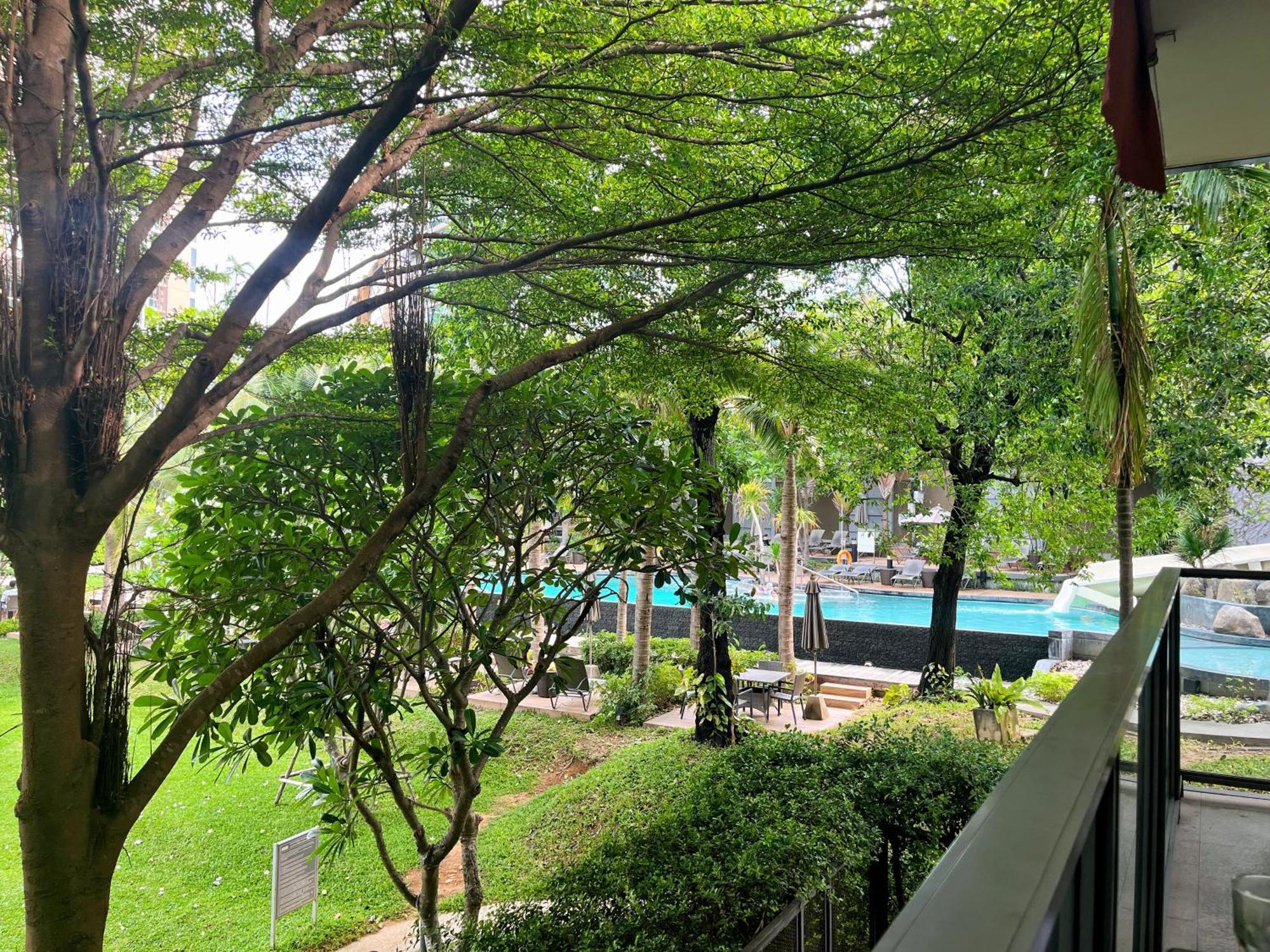 2 Bedrooms Sea View * Pattaya