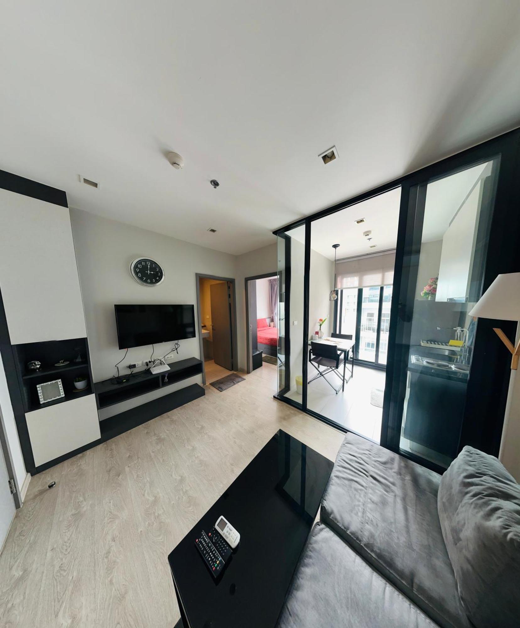 Apartment The Base At