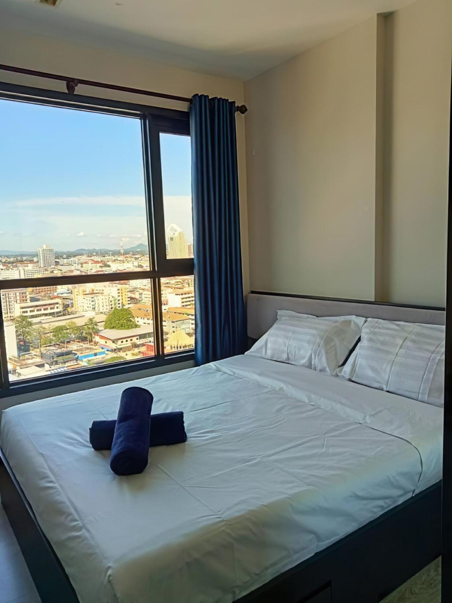 Location In Pattaya, Sky Pool & Infinity Edge * Pattaya