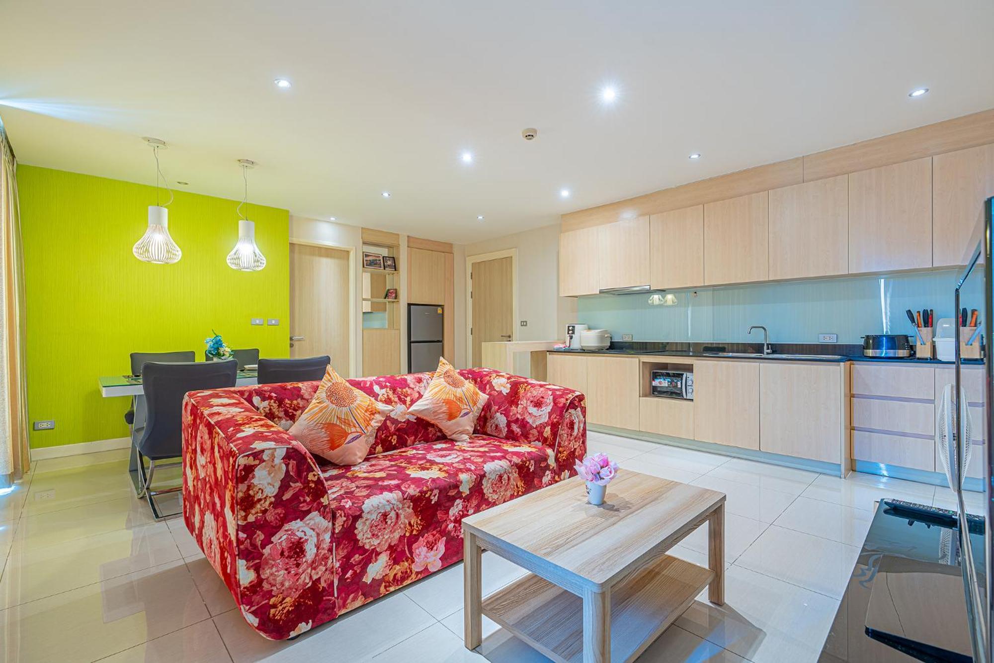 Grandline 2 Bedrooms * Pattaya