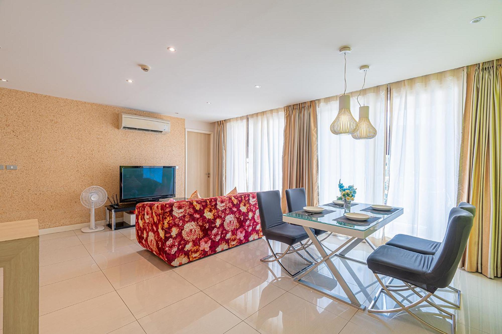 Grandline 2 Bedrooms * Pattaya