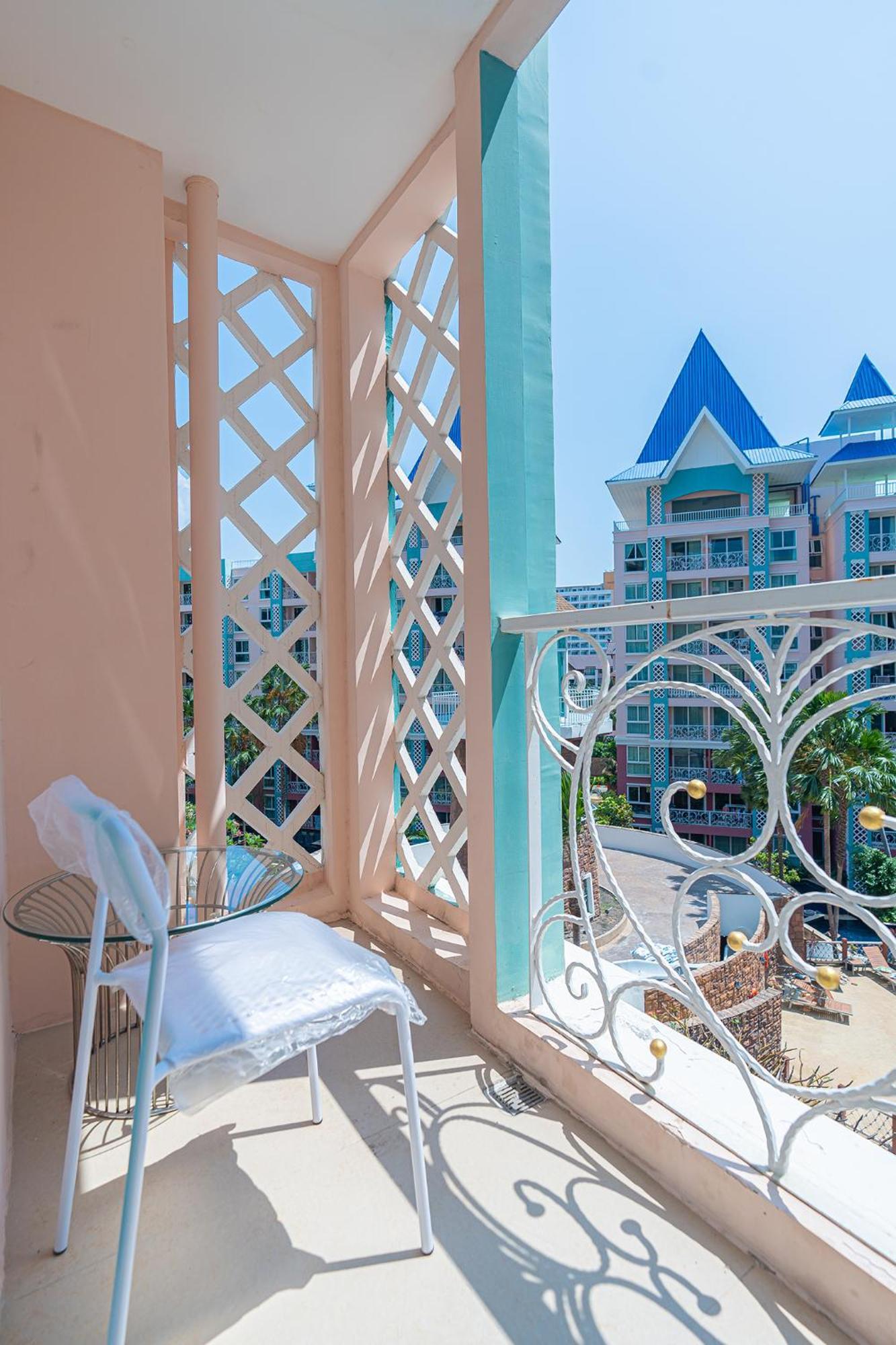 Grandline 2 Bedrooms Apartment