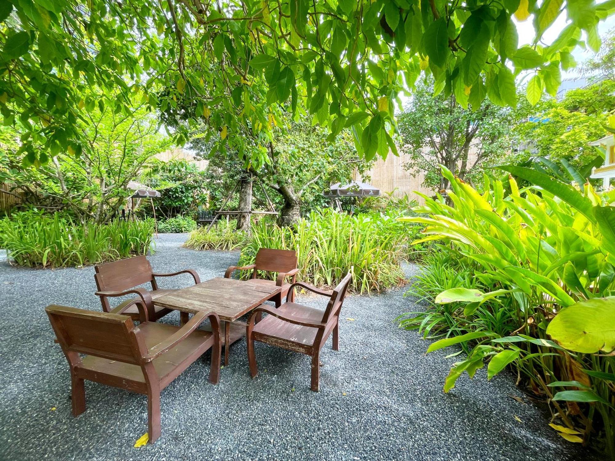 Sabai Sabana Hotel 4*