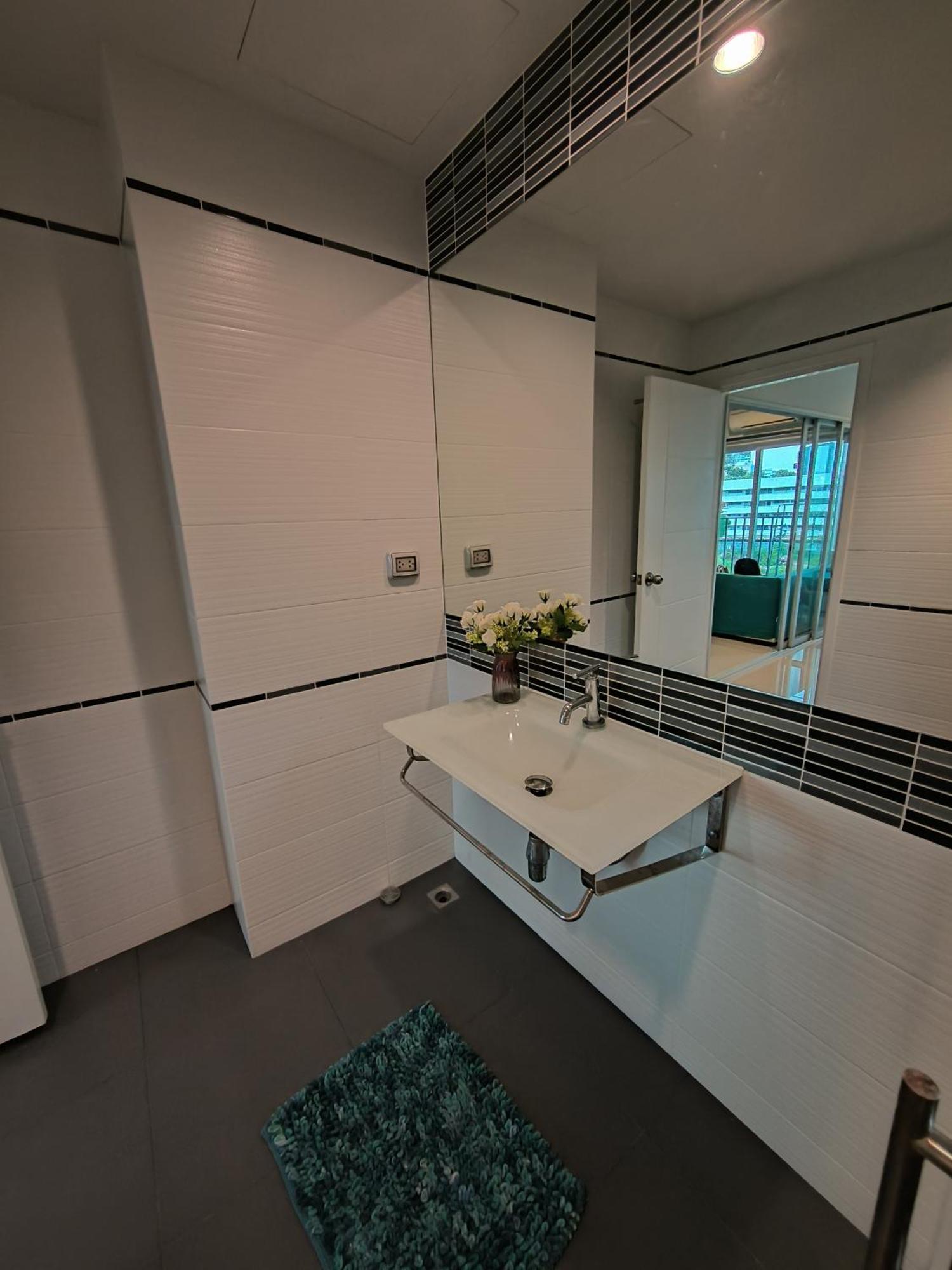 Centric Sea Bed & Breakfast Pattaya