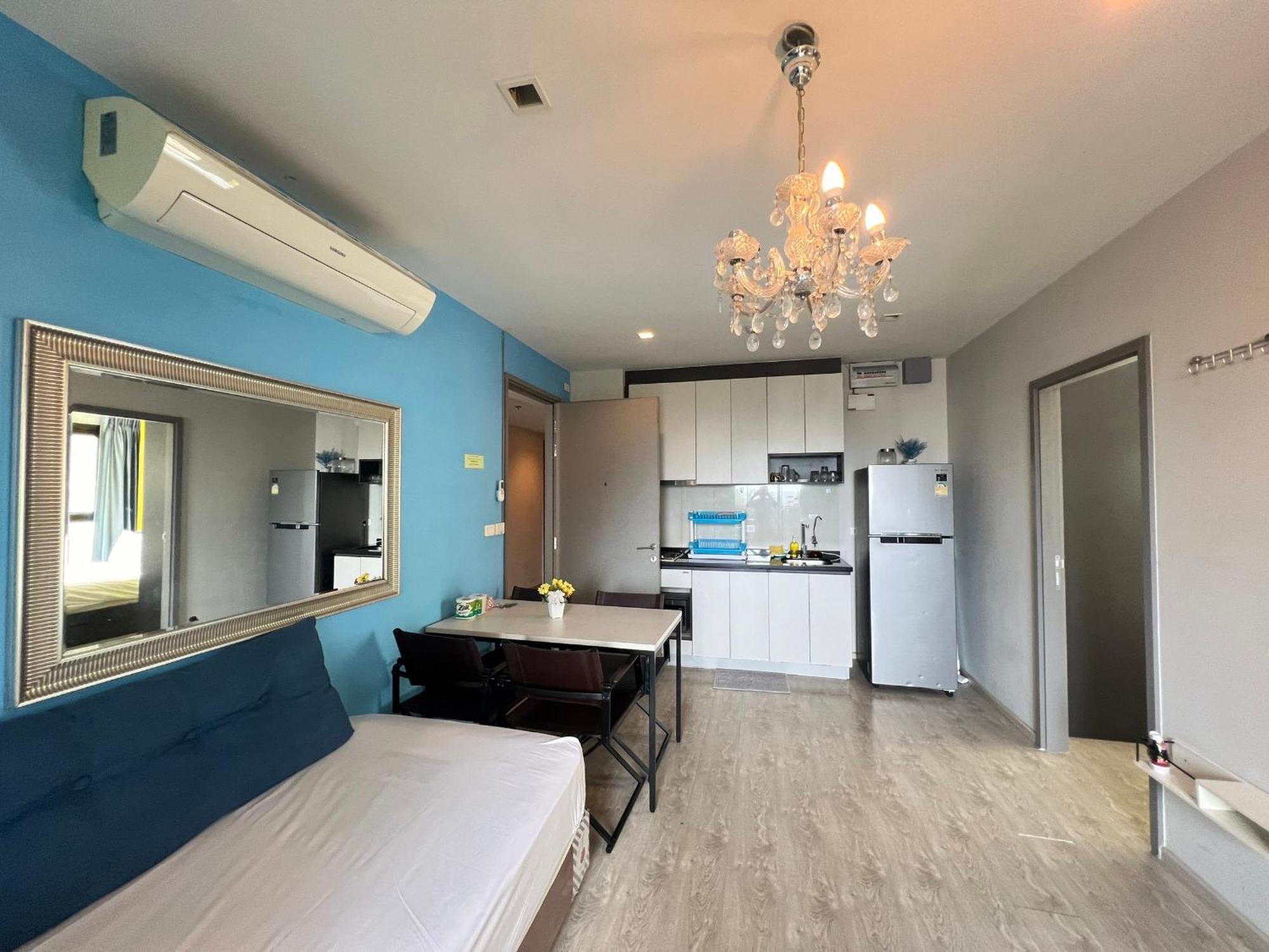Apartment Downtown Lux Fun 2bedroom Rooftop Pool #taa936 Pattaya