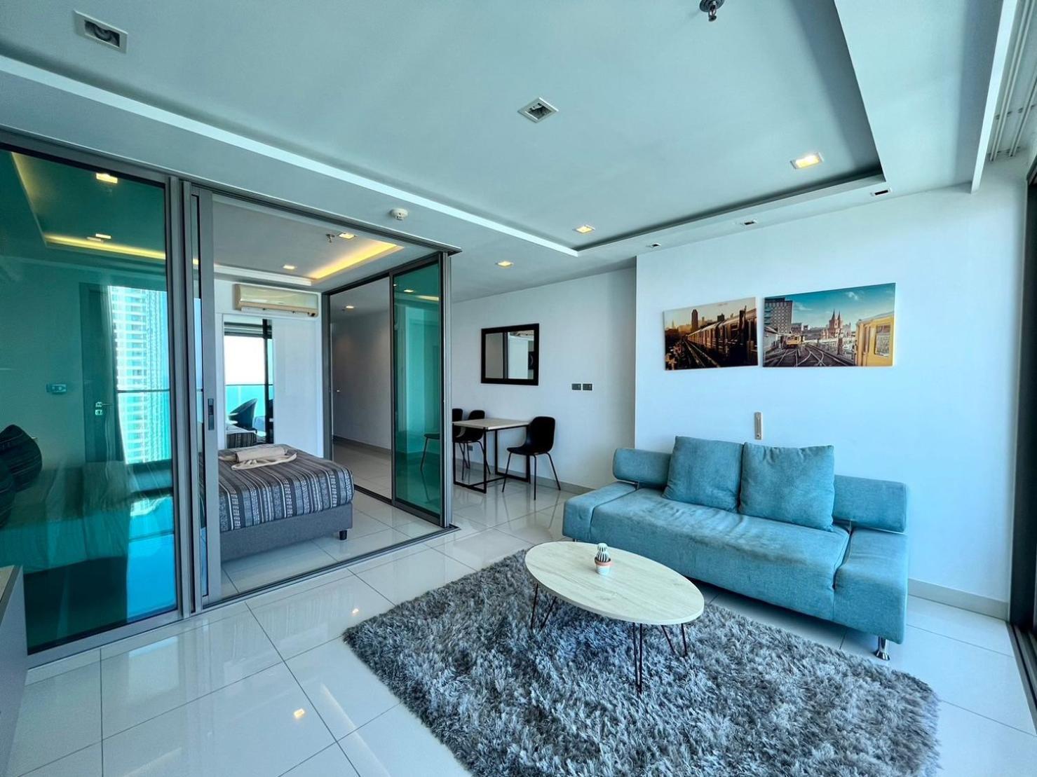 Apartment W Tower By Fantasea Pattaya