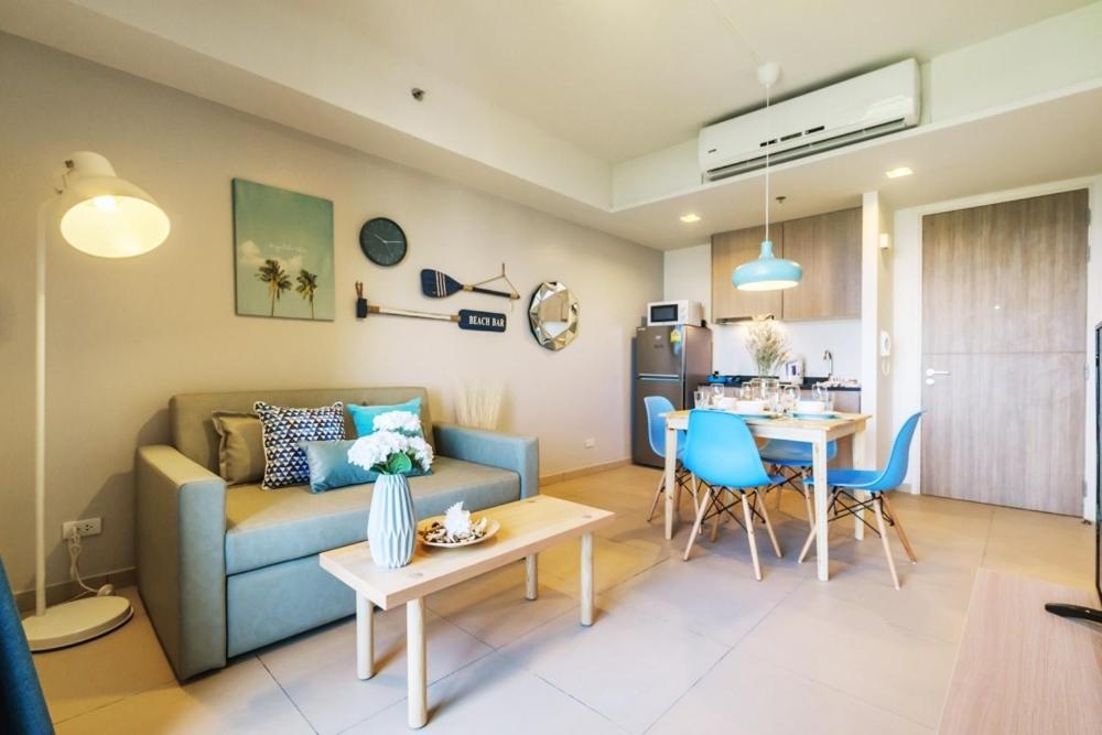 Unixx By The Sea Apartment Pattaya