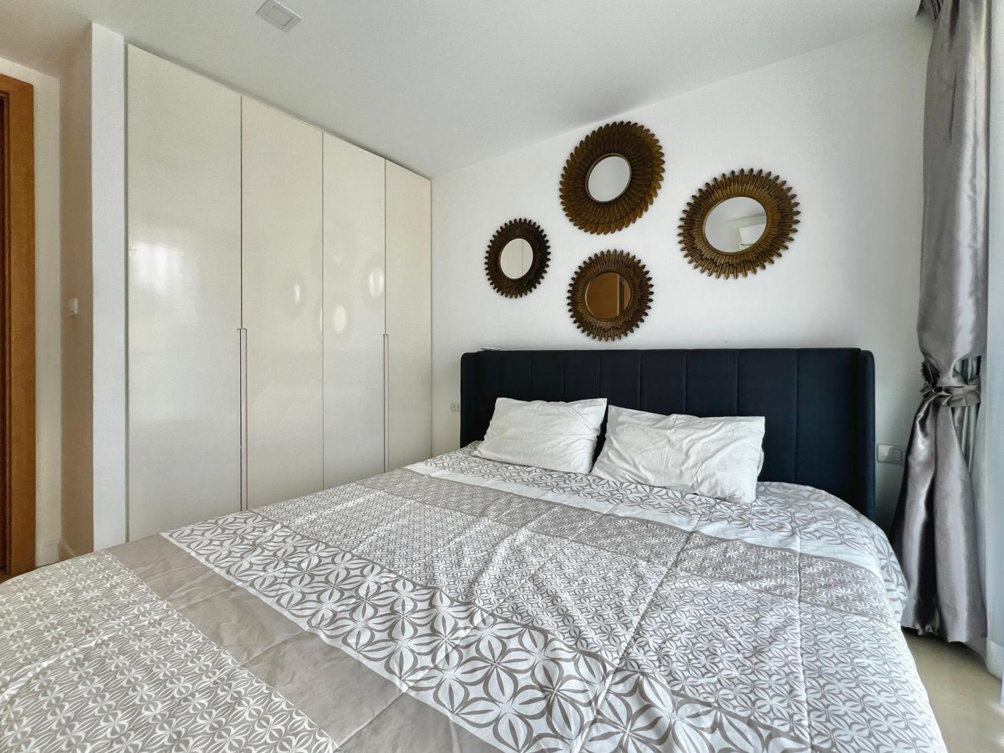 The Aurora Praatumnak - Luxury Two Bedroom Near The Sea Pattaya