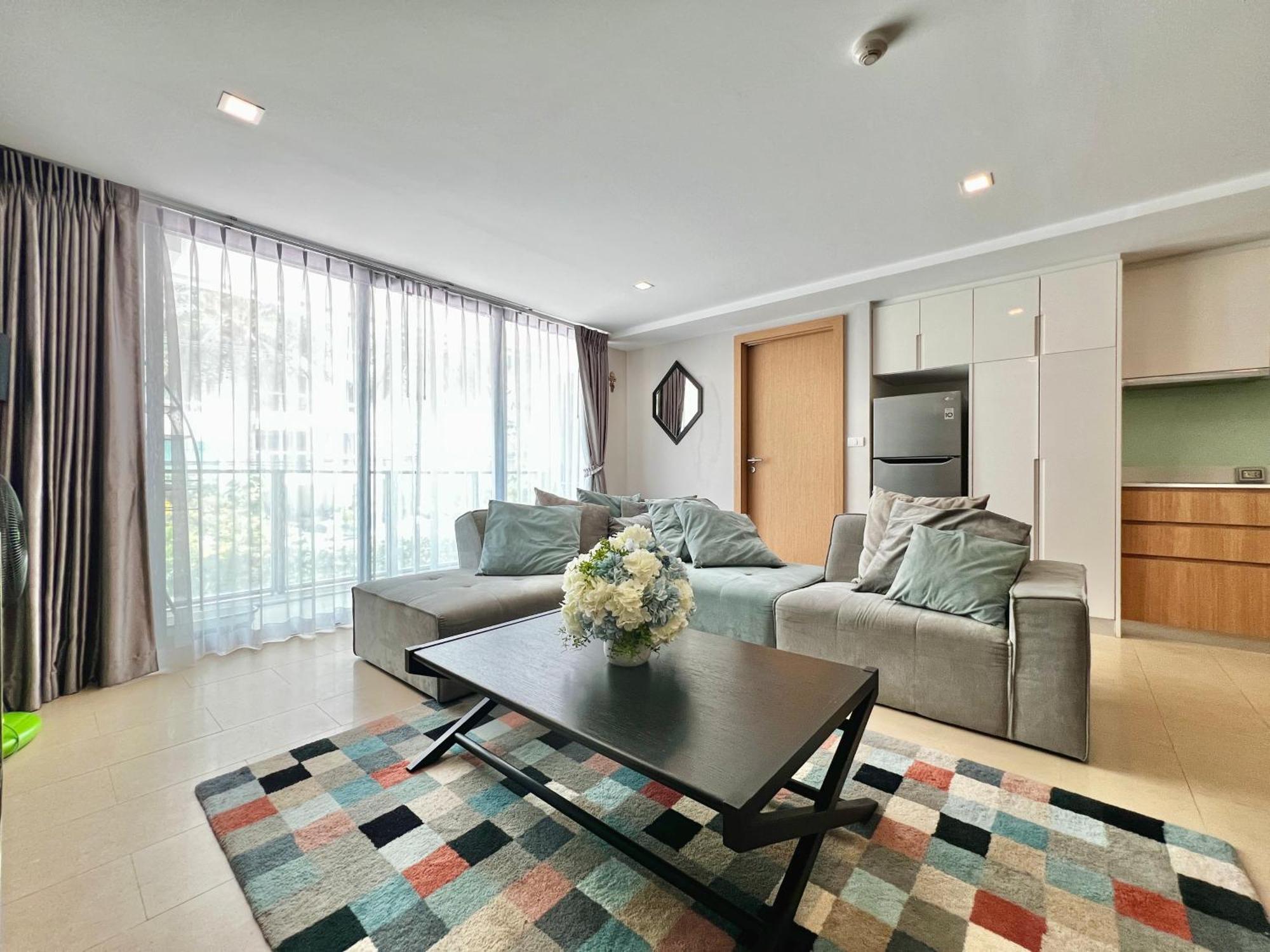 Apartment The Aurora Praatumnak - Luxury Two Bedroom Near The Sea