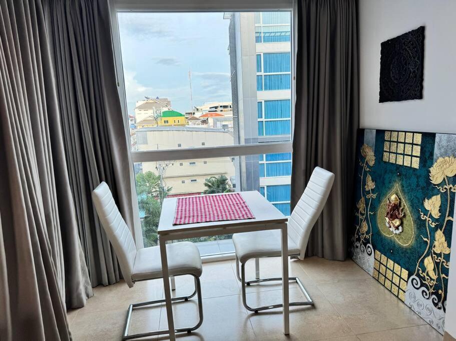 Centara Avenue Poolview 6th Floor Pattaya