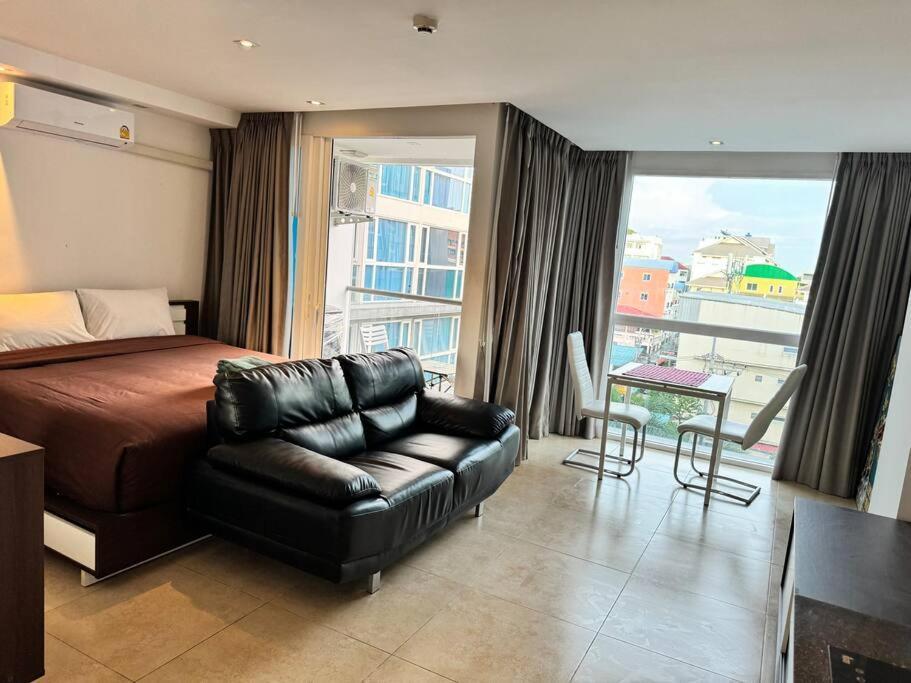 Apartment Centara Avenue Poolview 6th Floor