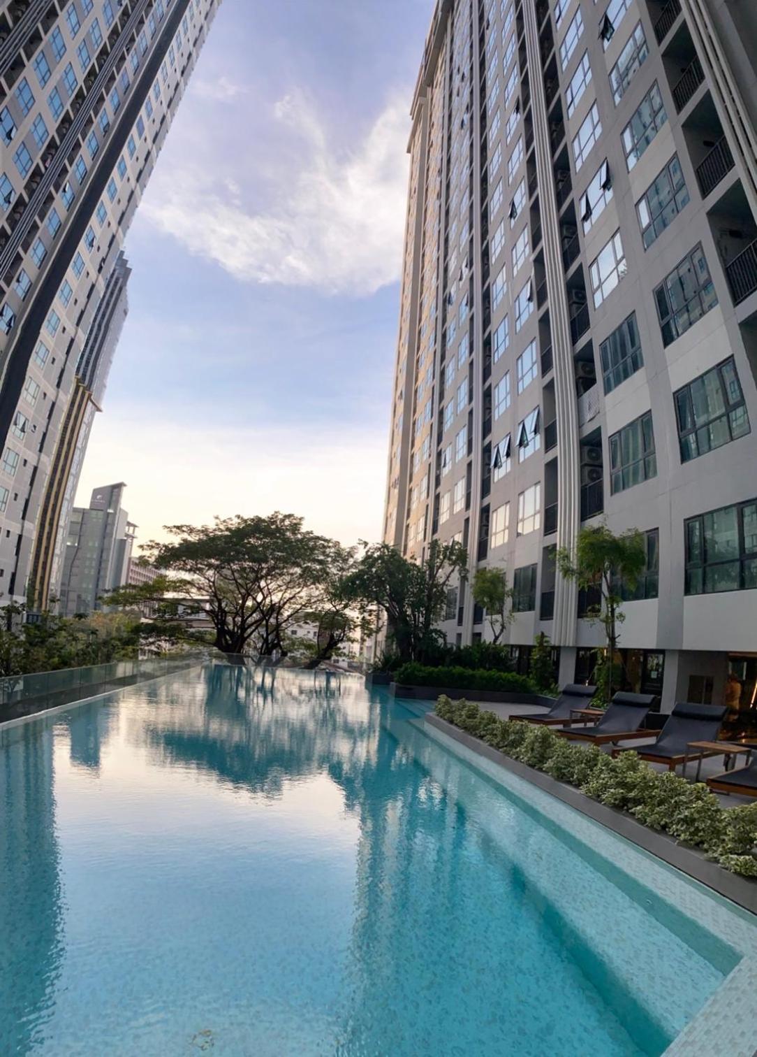 Apartment The Base Quiet With Infinity Pool & Free Netflix Pattaya