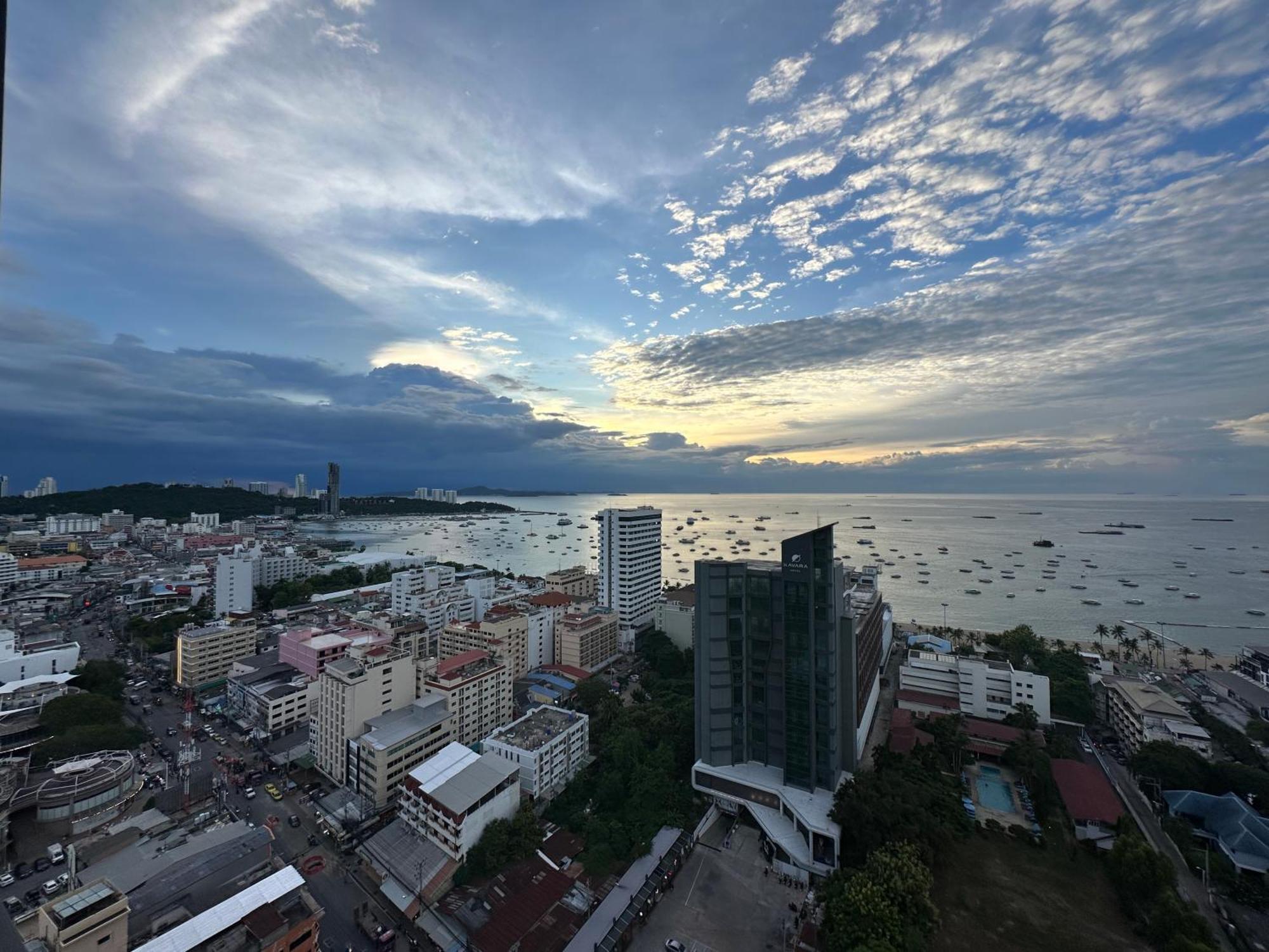 Edge Pty Luxury Front Seaview 2bedroom