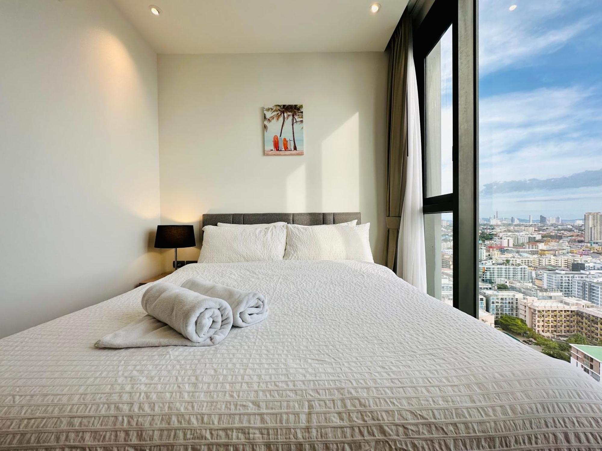 Apartment Edge Pty Luxury Front Seaview 2bedroom Pattaya