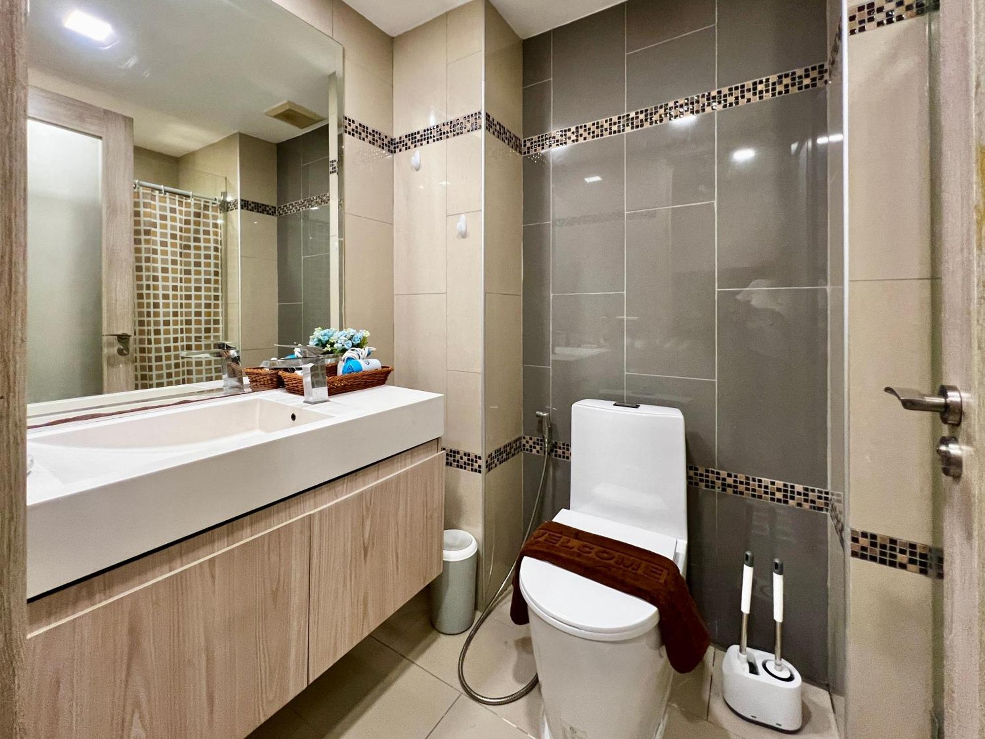 Laguna Bay Ii - C316 Comfortable On Praatamnak Hill Near The Sea Pattaya