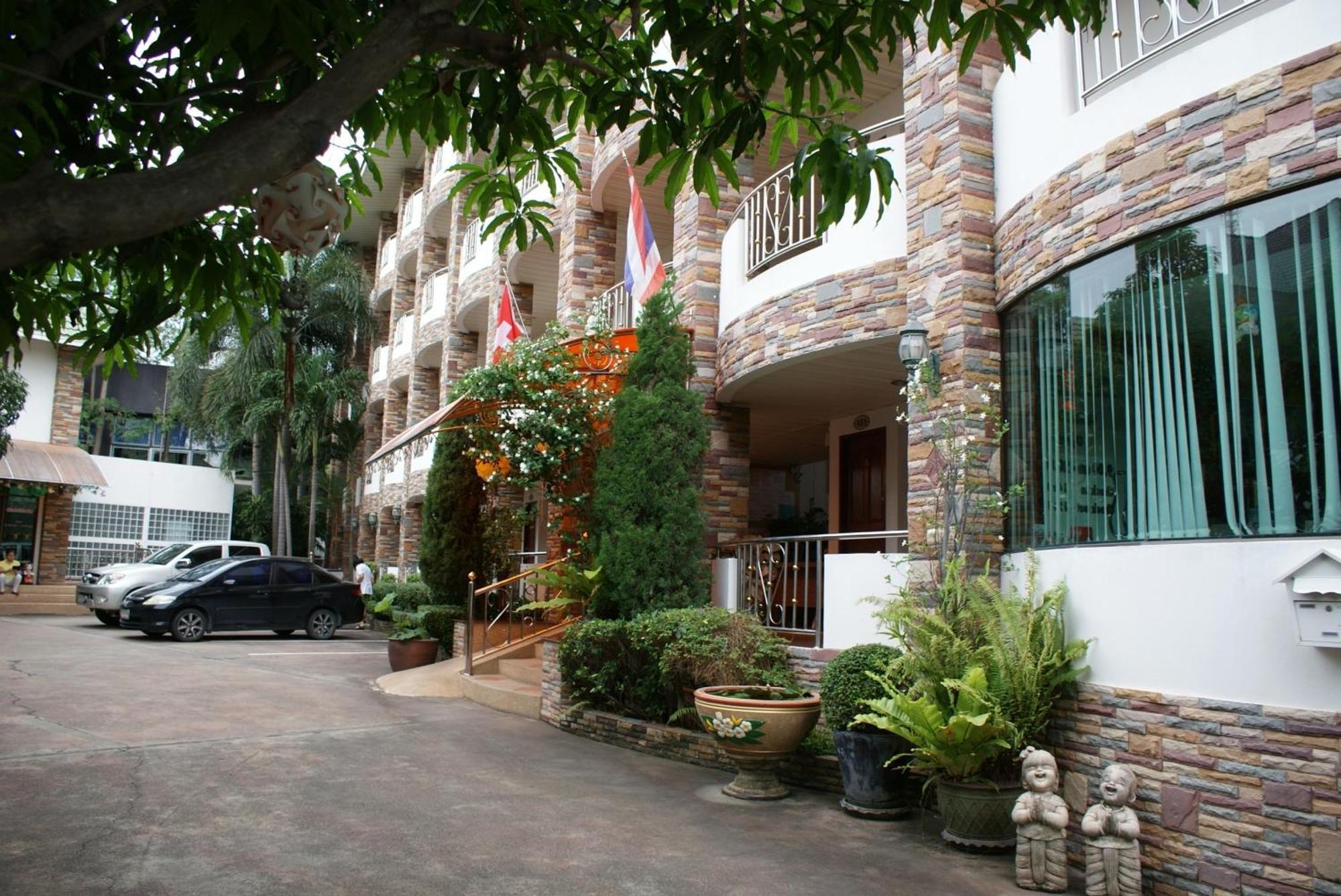 Selina Place Hotel Pattaya
