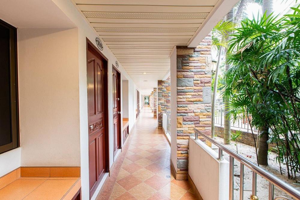 Hotel Selina Place Pattaya