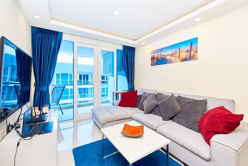 Grand Avenue By Tech Apartment