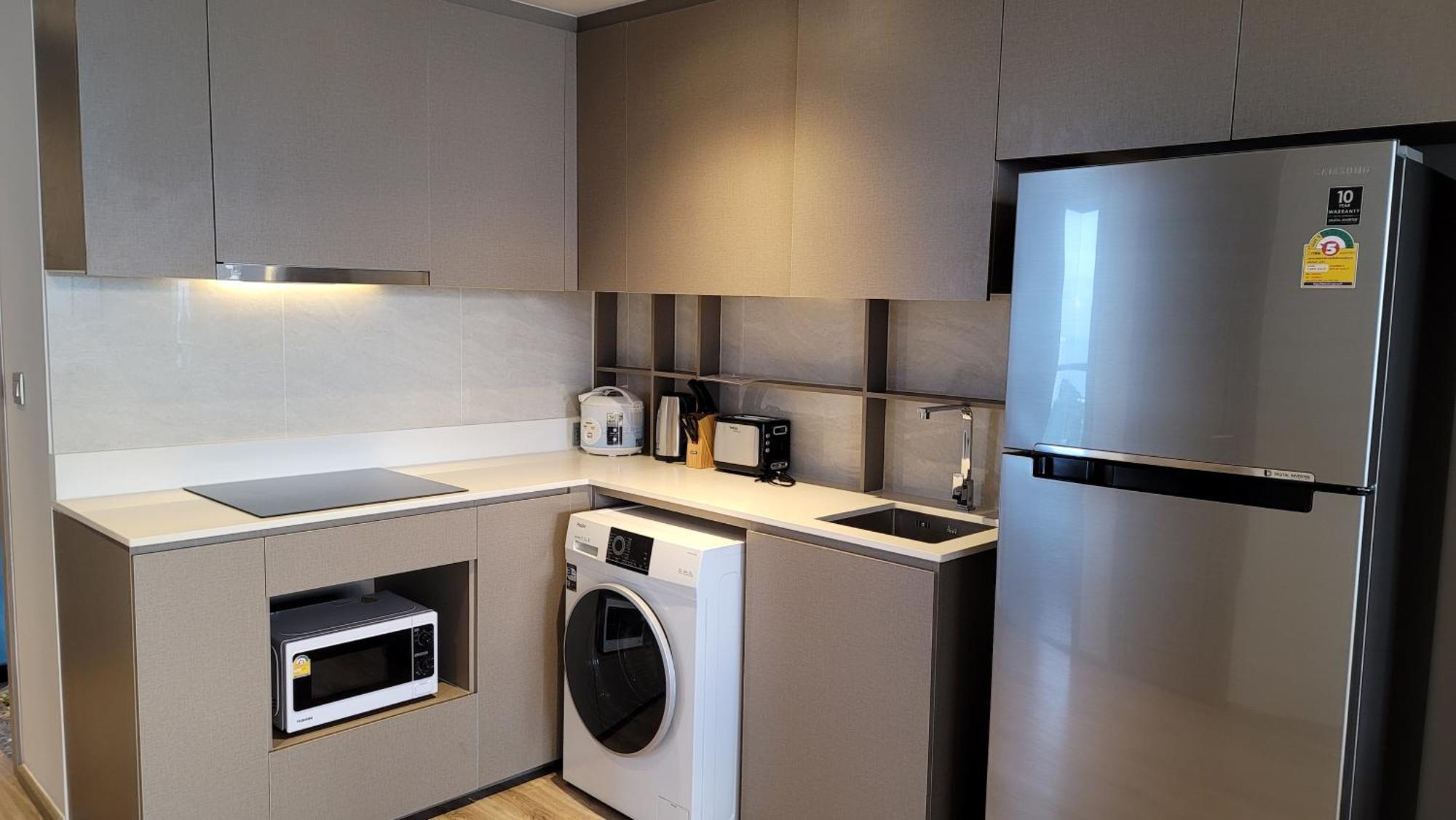 The Andromeda Seaview Apartment