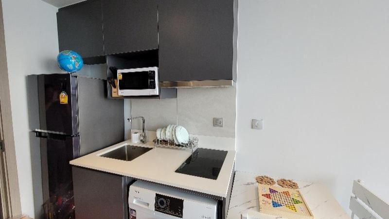 The Andromeda Seaview Apartment