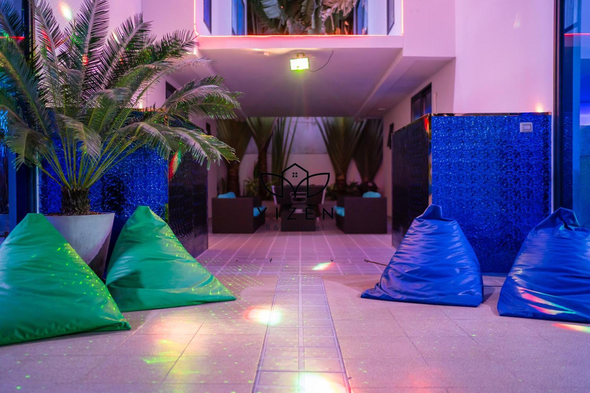Yizen Vip Luxury Palm Springs In Pattaya