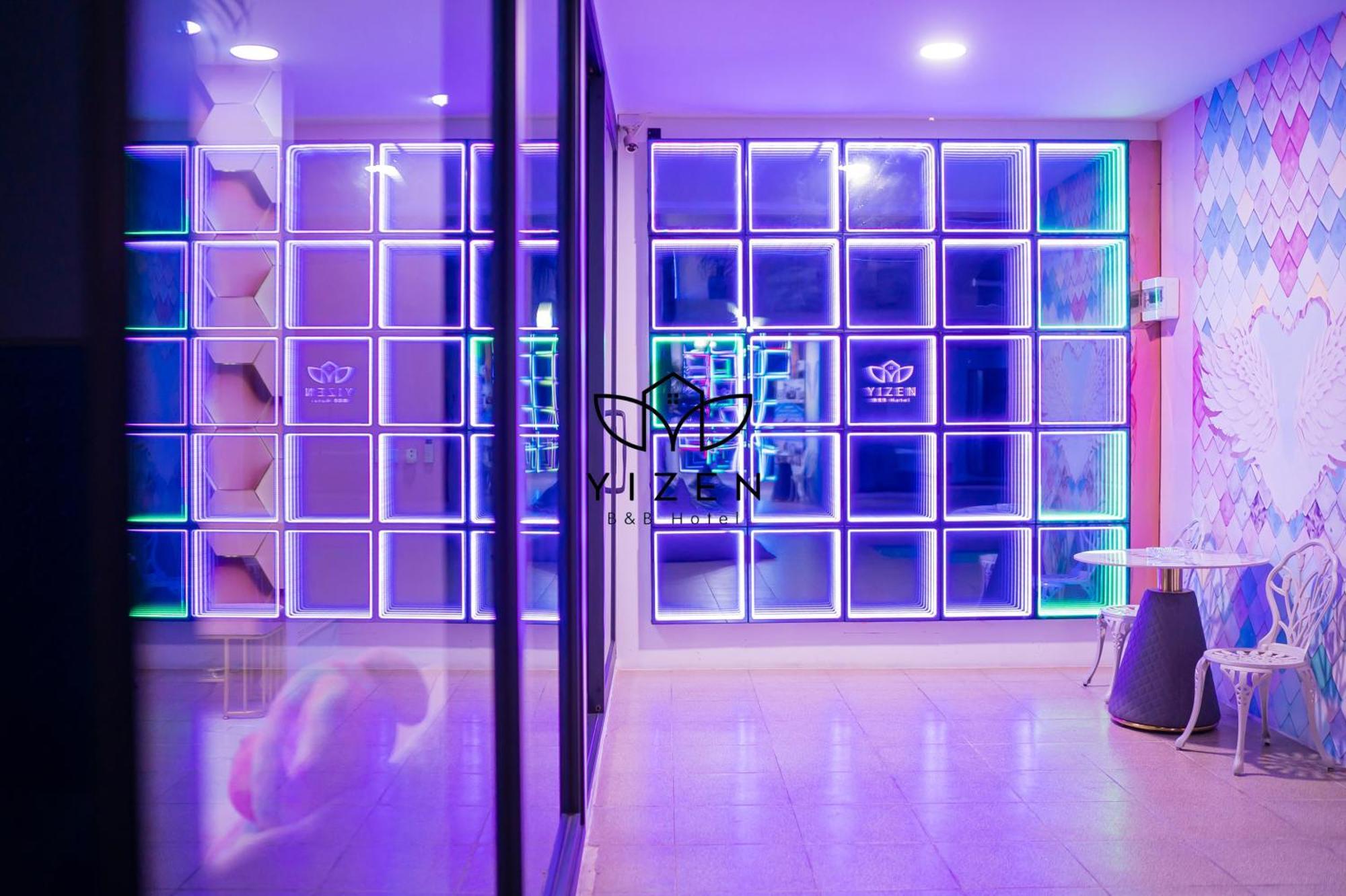 Yizen Vip Luxury Palm Springs In Pattaya