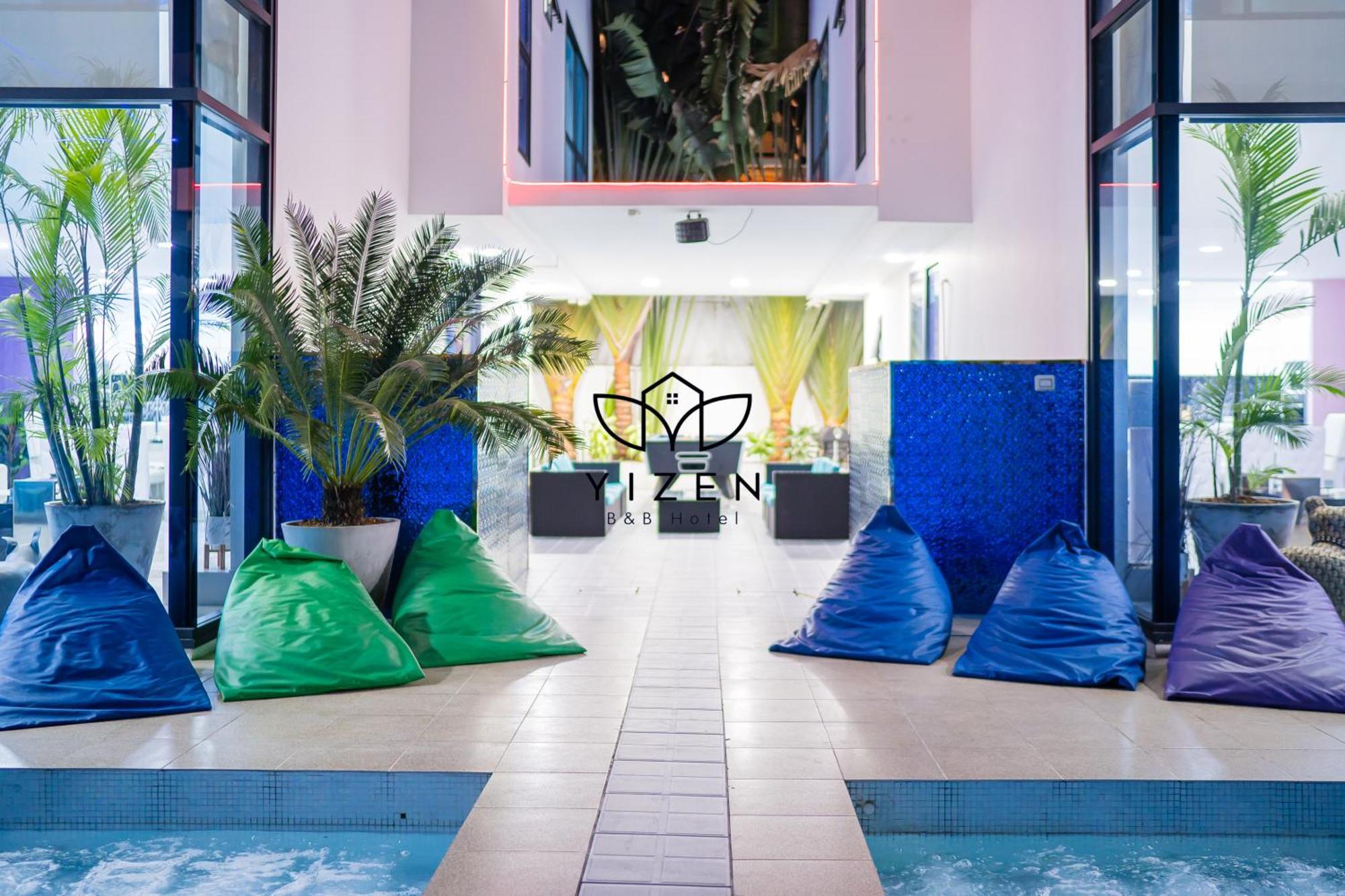 Yizen Vip Luxury Palm Springs In *