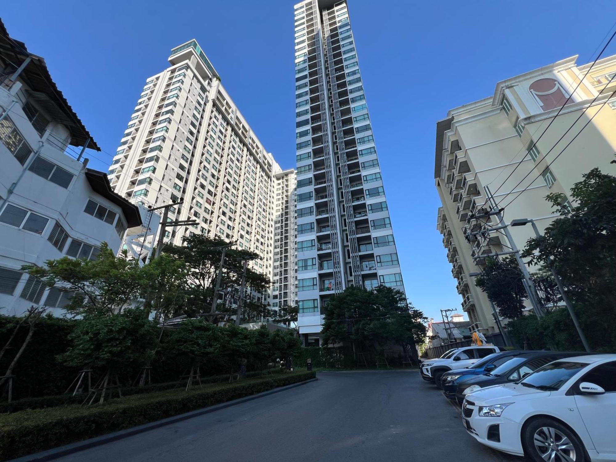 秘狗公寓 The Base Pattaya