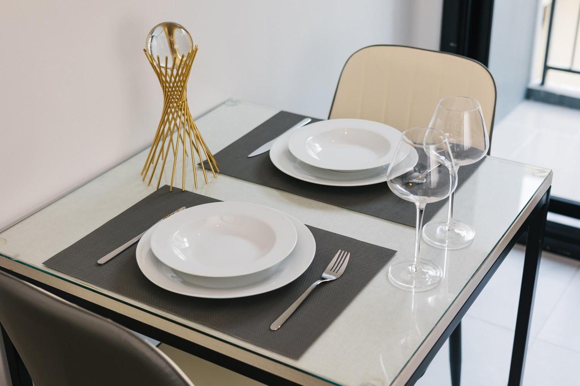 Apartment Modern Luxury Zen Just Steps To The *