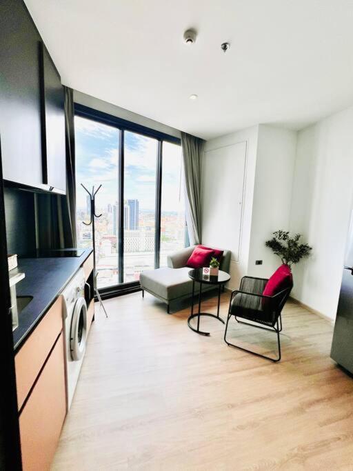 Seaview Urban Retreat Edge 1 Expansive Bedroom * Pattaya